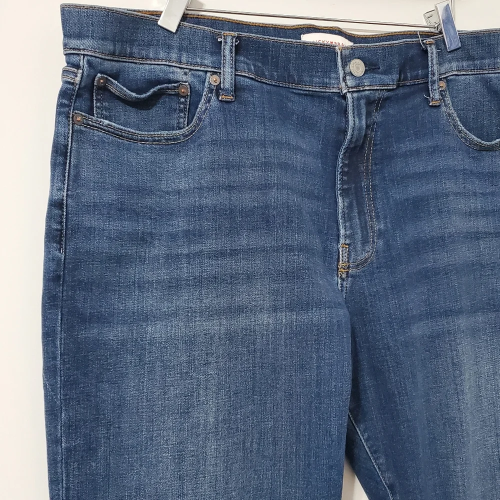 Lucky Brands Mens 363 Vintage Straight Jeans 38 Waist